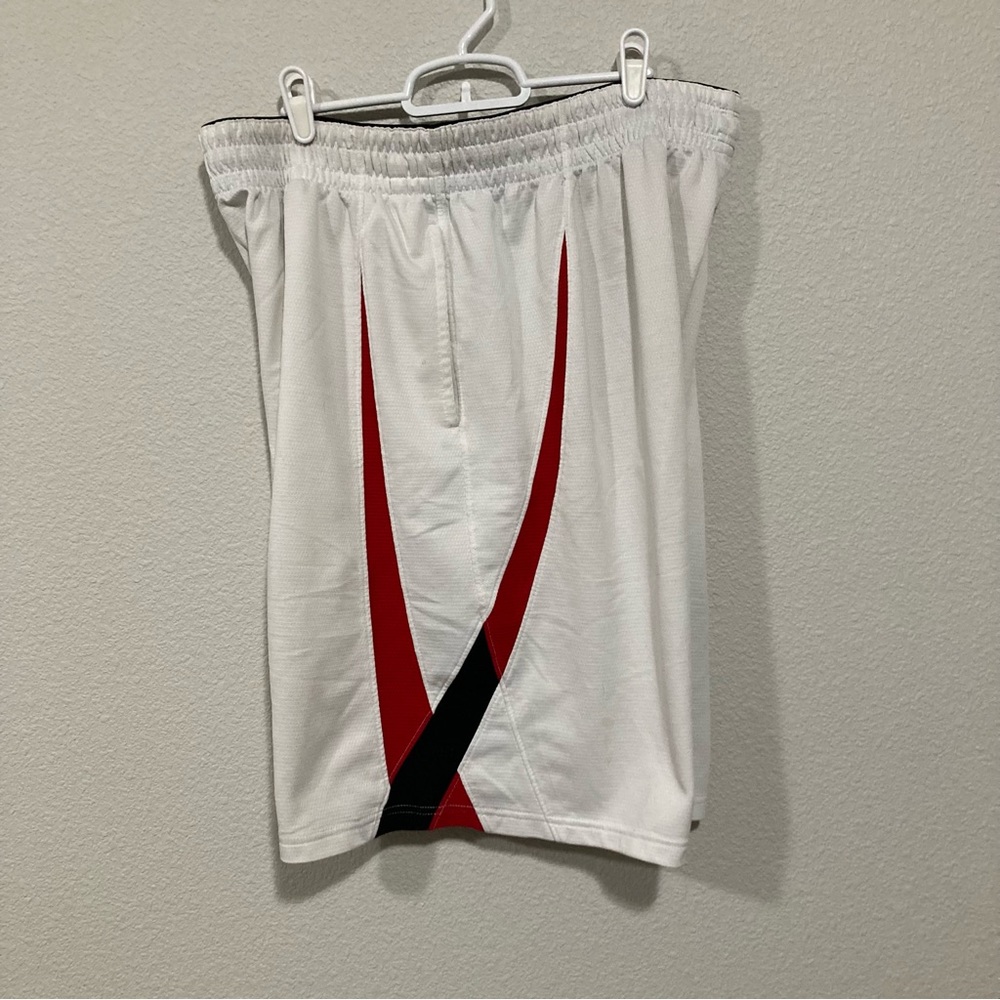 Champs shorts - Picture 2 of 7